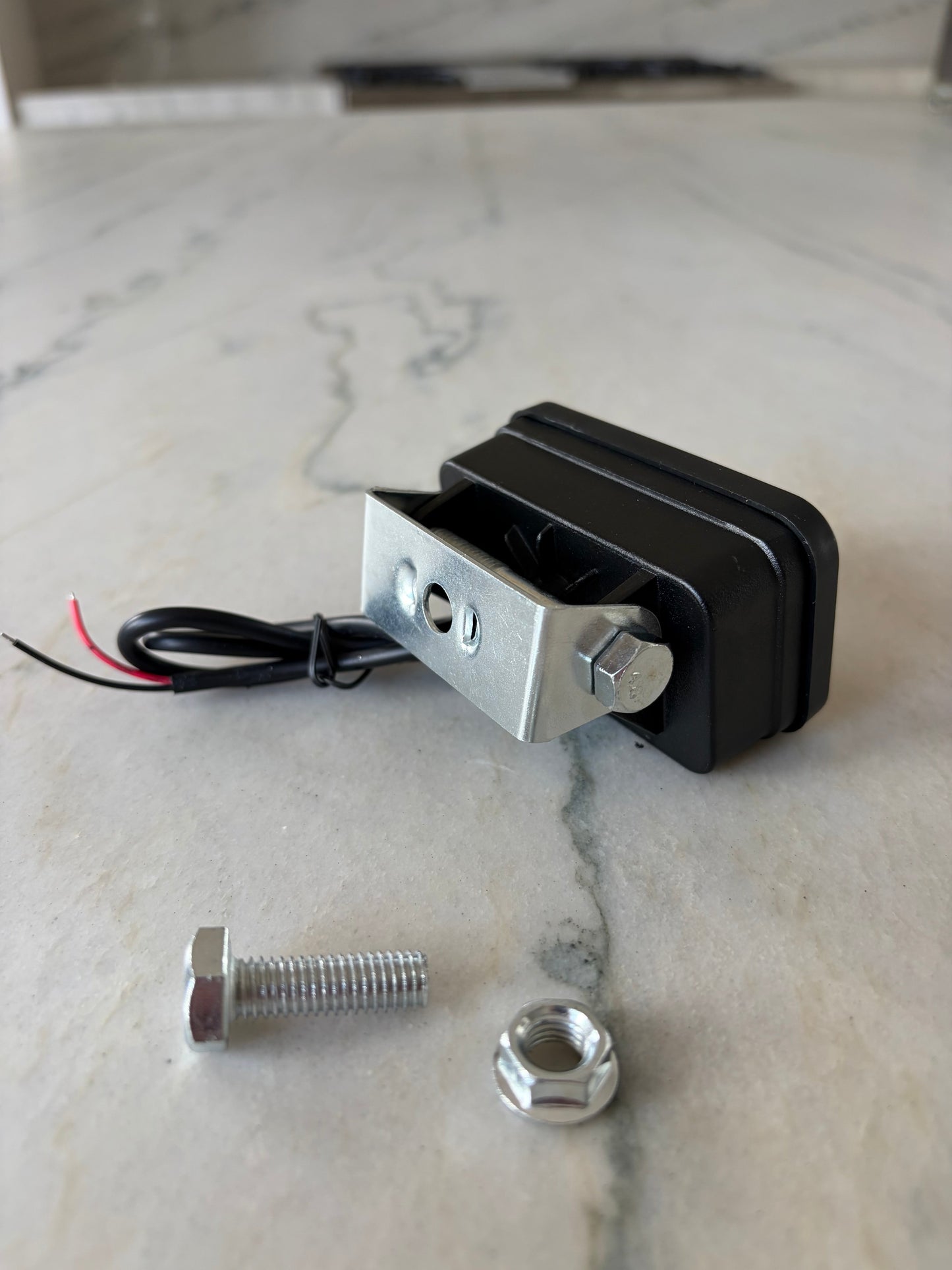Super73 “plug n play” Baja light